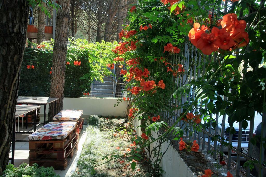 Hotel Princi i Vogel Velipojë Esterno foto